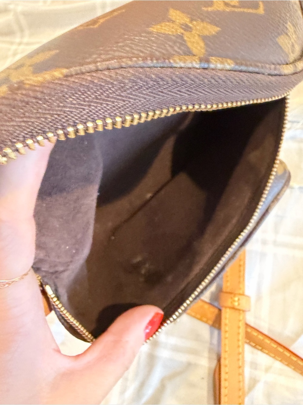 100% Authentic Louis Vuitton Mini Bum Bag - Picture 11 of 12